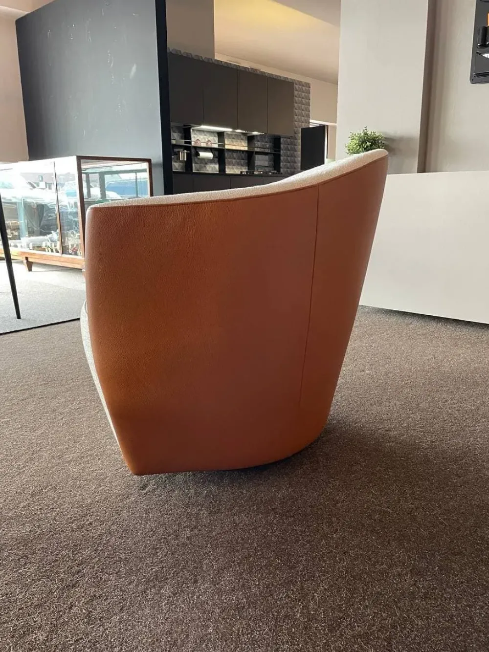 Presotto Poltrona in Tessuto Fuller a prezzo scontato- Poltrone