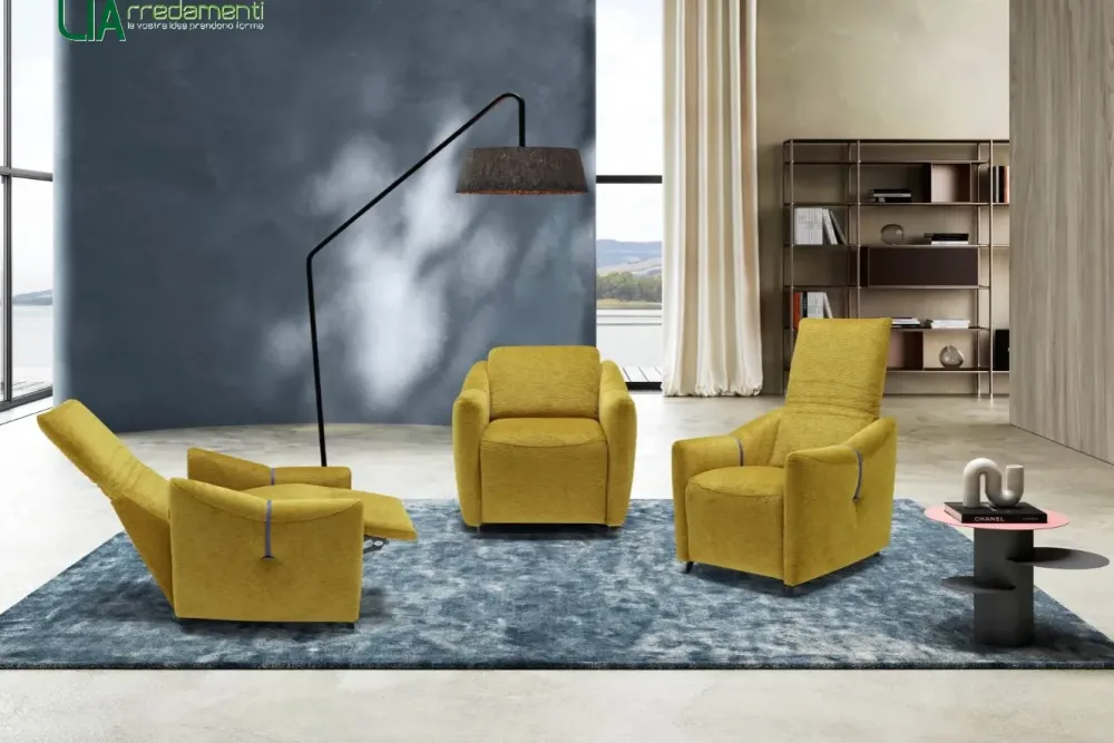 Egoitaliano Poltrona in Tessuto Moky a prezzo scontato- Poltrone