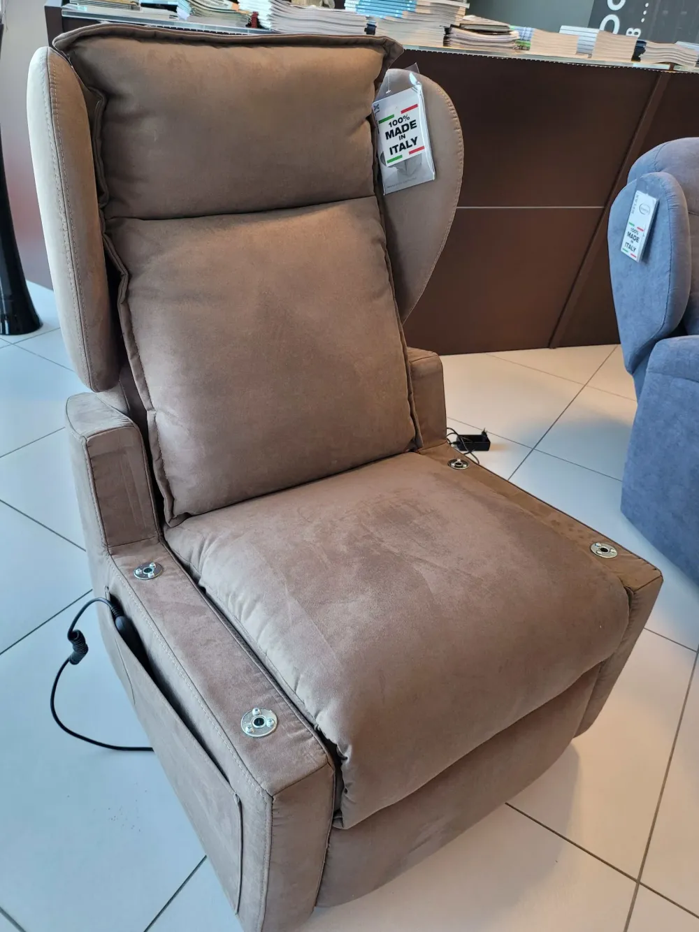 Poltrona Karol 2021 con movimento relax a marchio con uno sconto imperdibile^Vitarelax Hot