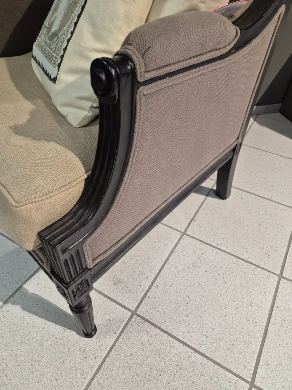 Dialma Brown Poltrona Legno in Tessuto SCONTATA- Poltrone