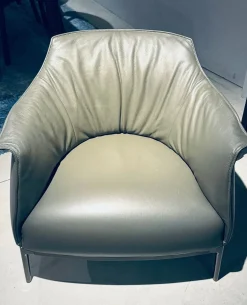 Poltrona modello Archibald ad un prezzo conveniente^Poltrona Frau Sale