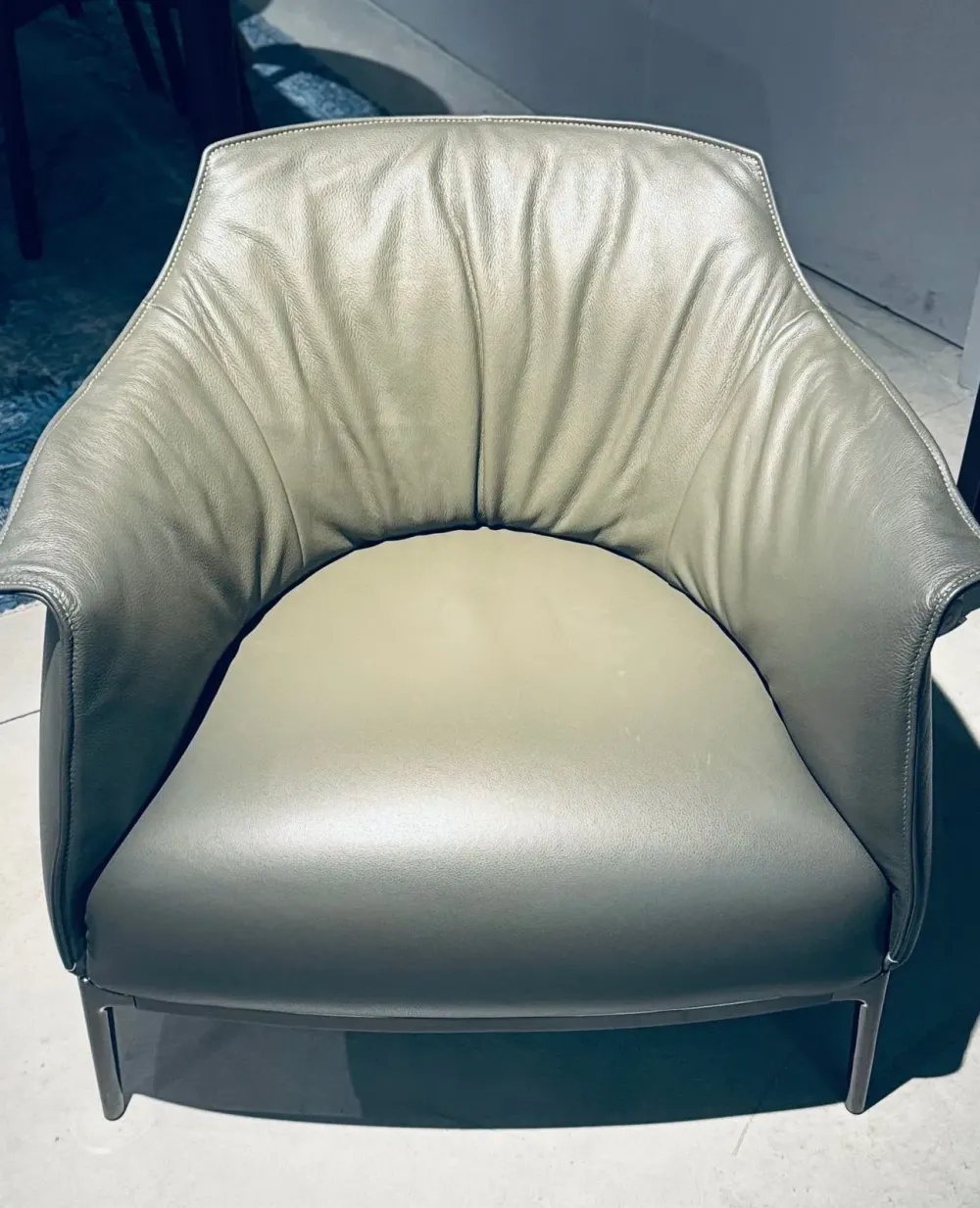 Poltrona modello Archibald ad un prezzo conveniente^Poltrona Frau Sale