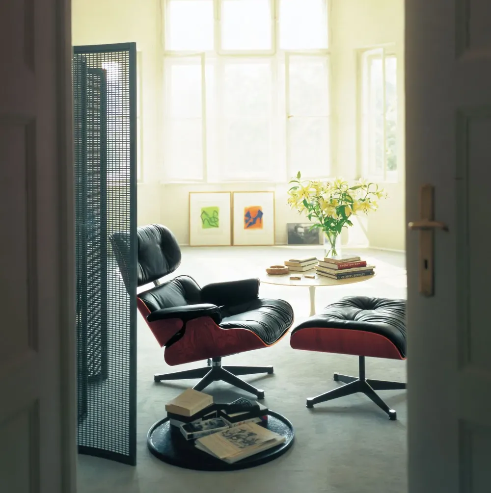 Poltrona modello Lounge chair & ottoman ad un prezzo vantaggioso^Collezione esclusiva Clearance