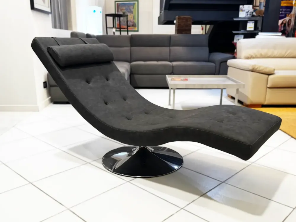 Poltrona modello Sleeper con forte sconto^Stones Online