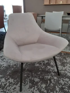 Poltrona modello Thelma a prezzi outlet^Doimo Salotti Discount