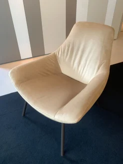 Discount Poltrona modello Thelma ad un prezzo conveniente Poltrone