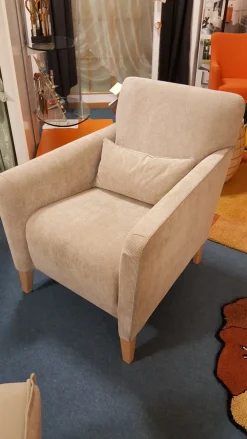 Poltrona modello Vivienne ad un prezzo imperdibile^Cavadivani Clearance