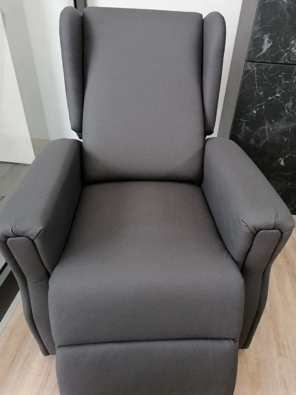 Outlet Poltrona relax in Ecopelle Arabella scontata Poltrone Relax