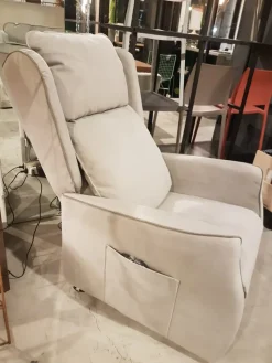 Il Benessere Poltrona relax modello Kiara a marchio con forte sconto- Poltrone Relax