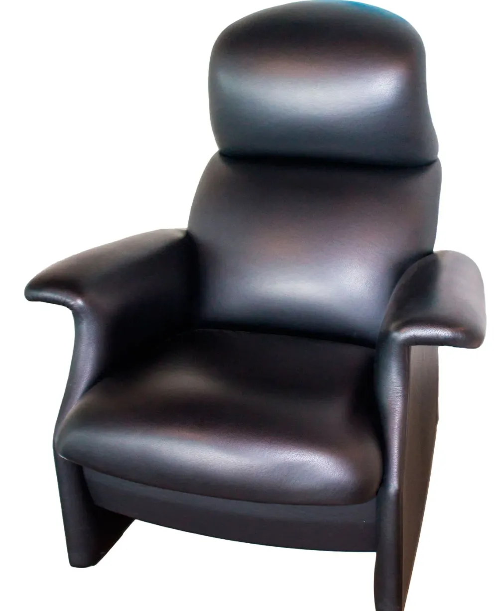 Poltrona mod. Viscontea in Pelle con poggiatesta -38%^Simon Sale