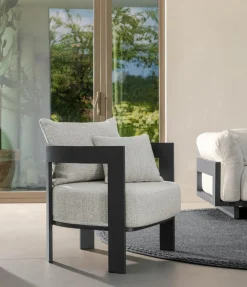 Talenti Poltroncina in stile design modello Argo a prezzo scontato- Poltrone