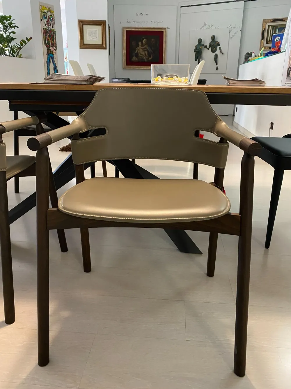 MIDJ Poltroncina in stile design modello Suite a prezzo scontato- Poltrone