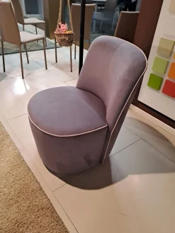 Poltroncina in stile moderno modello Modello meggy microfibra a prezzo scontato^Le Comfort Hot