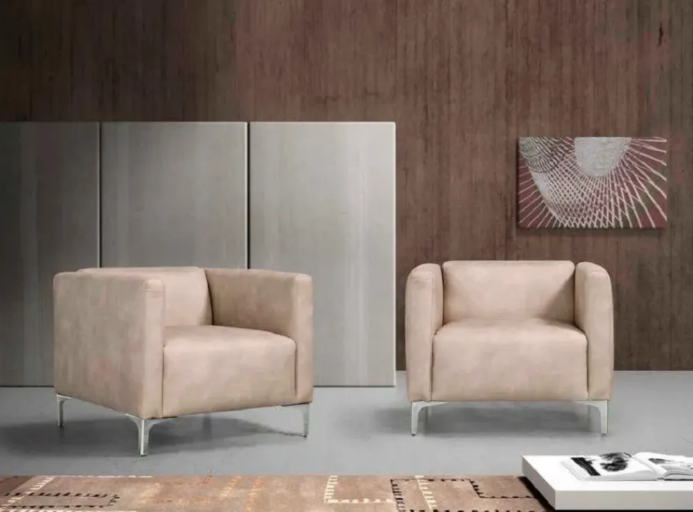 Poltroncina Poltroncina mod.abigayle rivestita in vera pelle spessorata scontata del 50% a prezzo scontato^Artigianale New