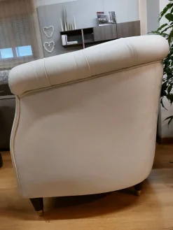 Art Salotti Poltroncina Sabri capitonnè Con seduta fissa a prezzi outlet- Poltrone