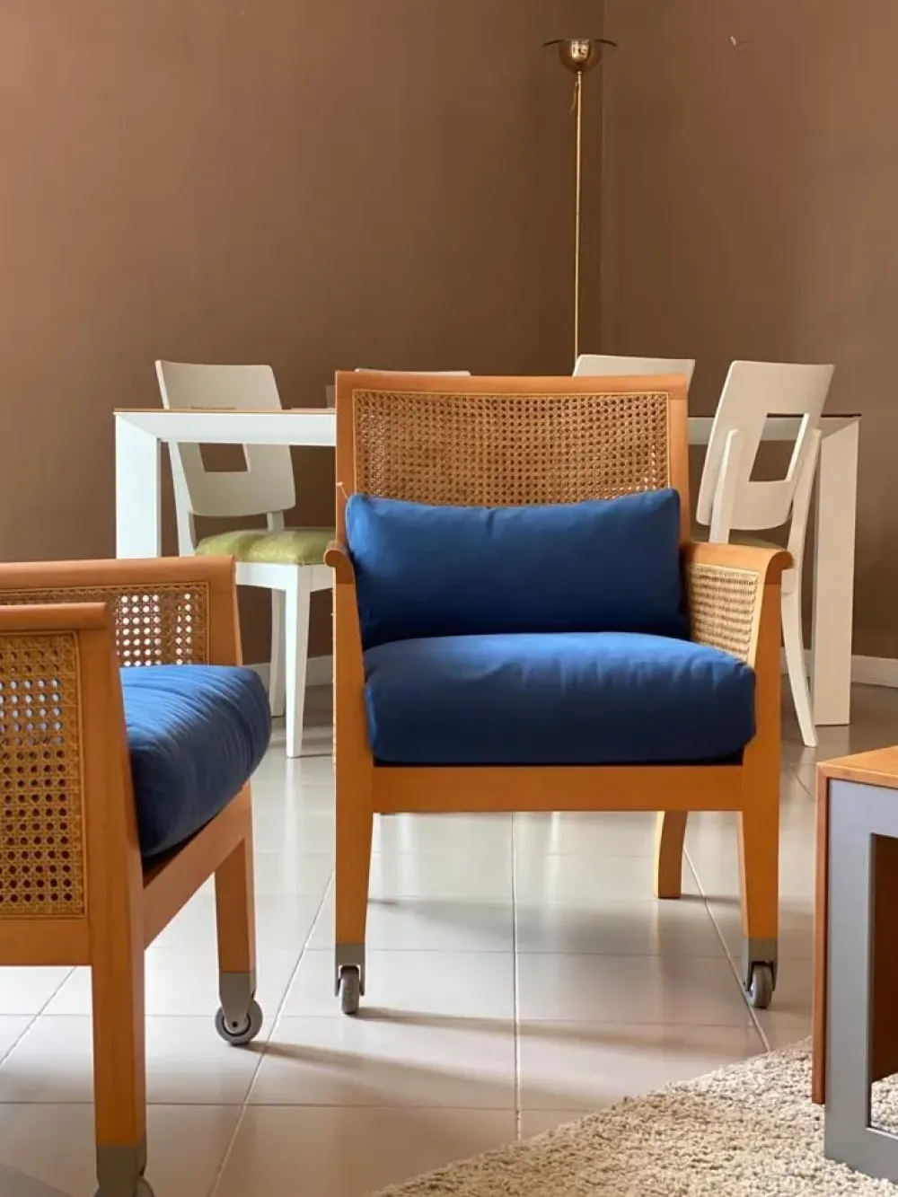 Poltroncina Sebastian designer arch. a. citterio Con seduta fissa con forte sconto^Flexform Outlet