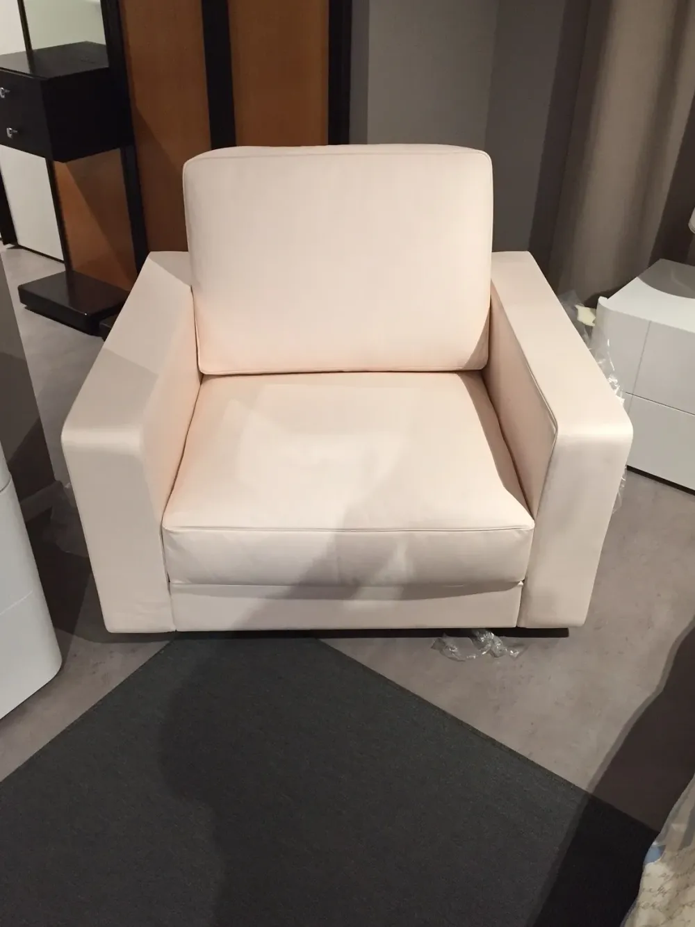 poltrons frau modello armonia prezzo speciale^Poltrona Frau Outlet