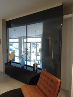 Rimadesio Porta liscia scorrevole Velaria in vetro in Offerta- Porte