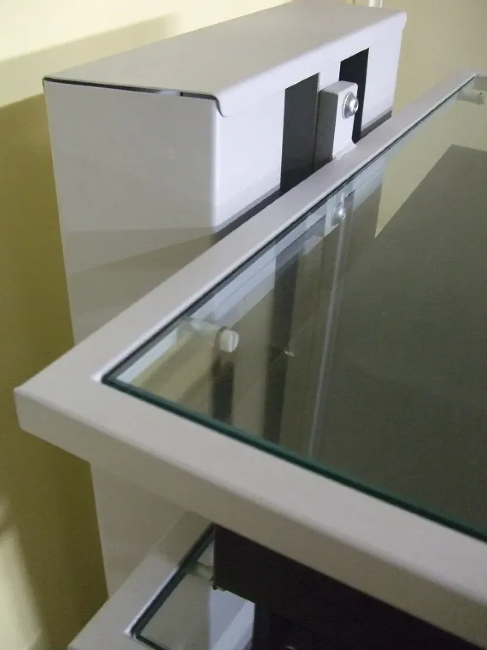 New Porta tv Totem con uno sconto del 68% Porta Tv