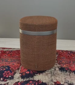 Outlet Pouf in tessuto Nobu a marchio a prezzo scontato Pouf