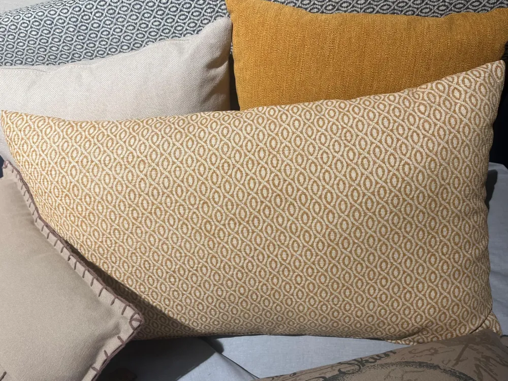 V&nice Pouf in tessuto Semplice a marchio a prezzo scontato- Pouf