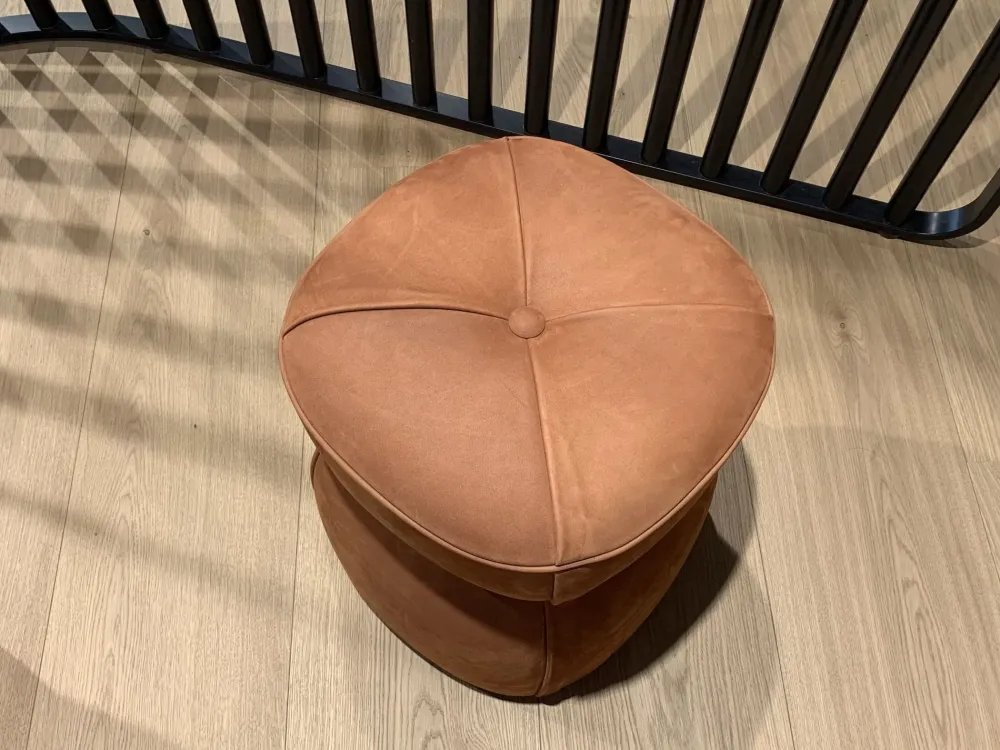 Online Pouf modello Lepli a prezzi convenienti Pouf