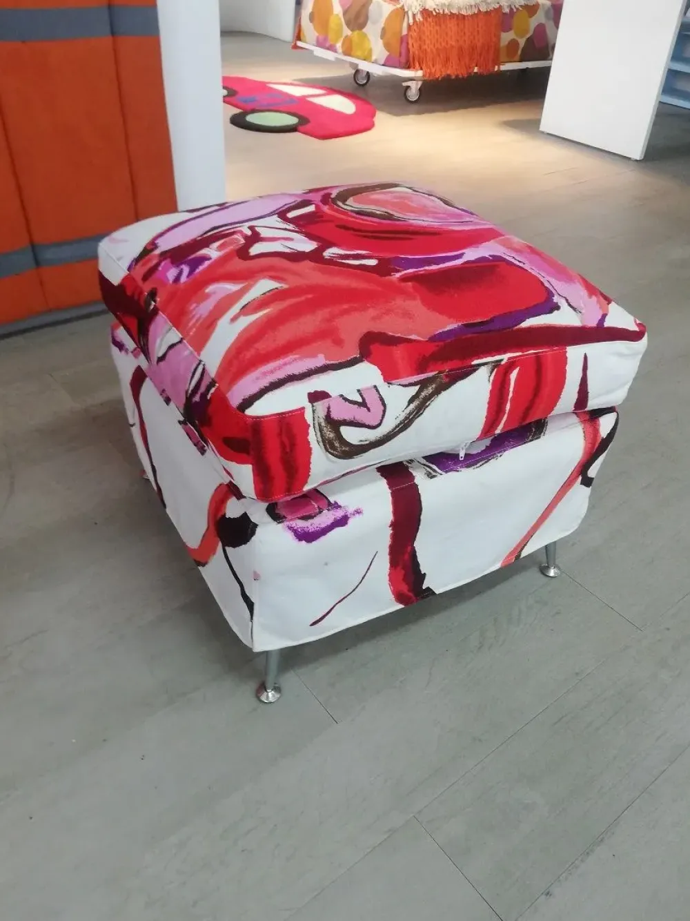 Outlet Pouf moderno modello Egregio a prezzo Outlet Pouf