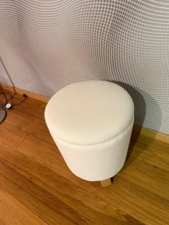 Pouf moderno modello Pouf a prezzo Outlet Pouf