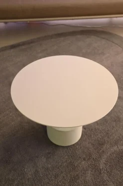 New Prezzi ribassati per il tavolino design Roll di Tavolini