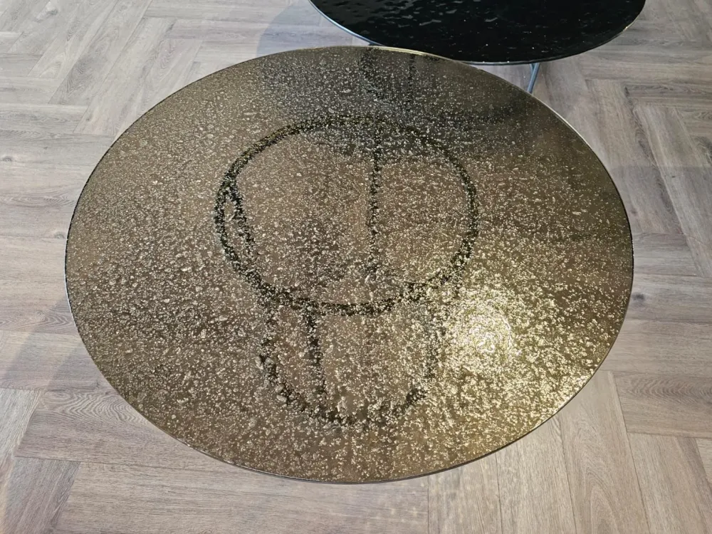 Sale Prezzi ribassati per il tavolino moderno Moved alto di Tavolini