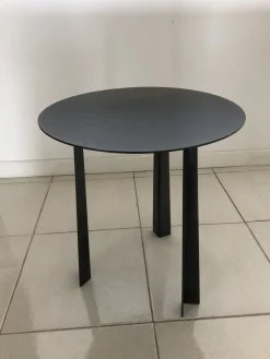 Prezzi ribassati per il tavolino design Tao di^Bontempi Discount