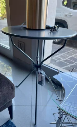 Zanotta Prezzi ribassati per il tavolino design cumano di- Tavolini