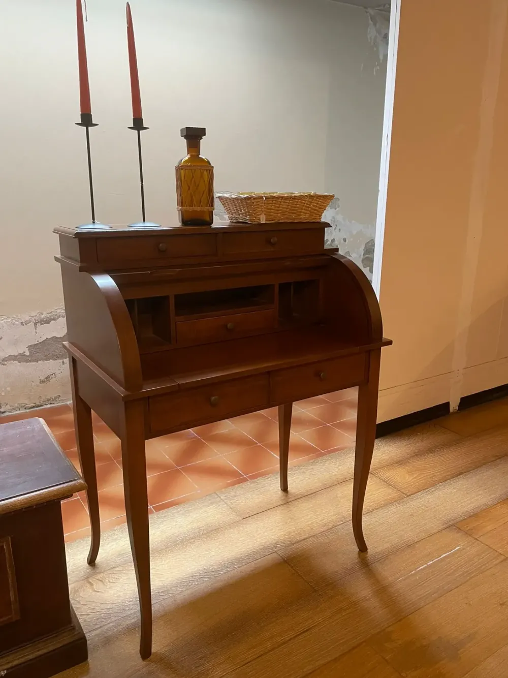 Clearance Prezzi ribassati per il tavolino classico Scrittoio legno di Tavolini