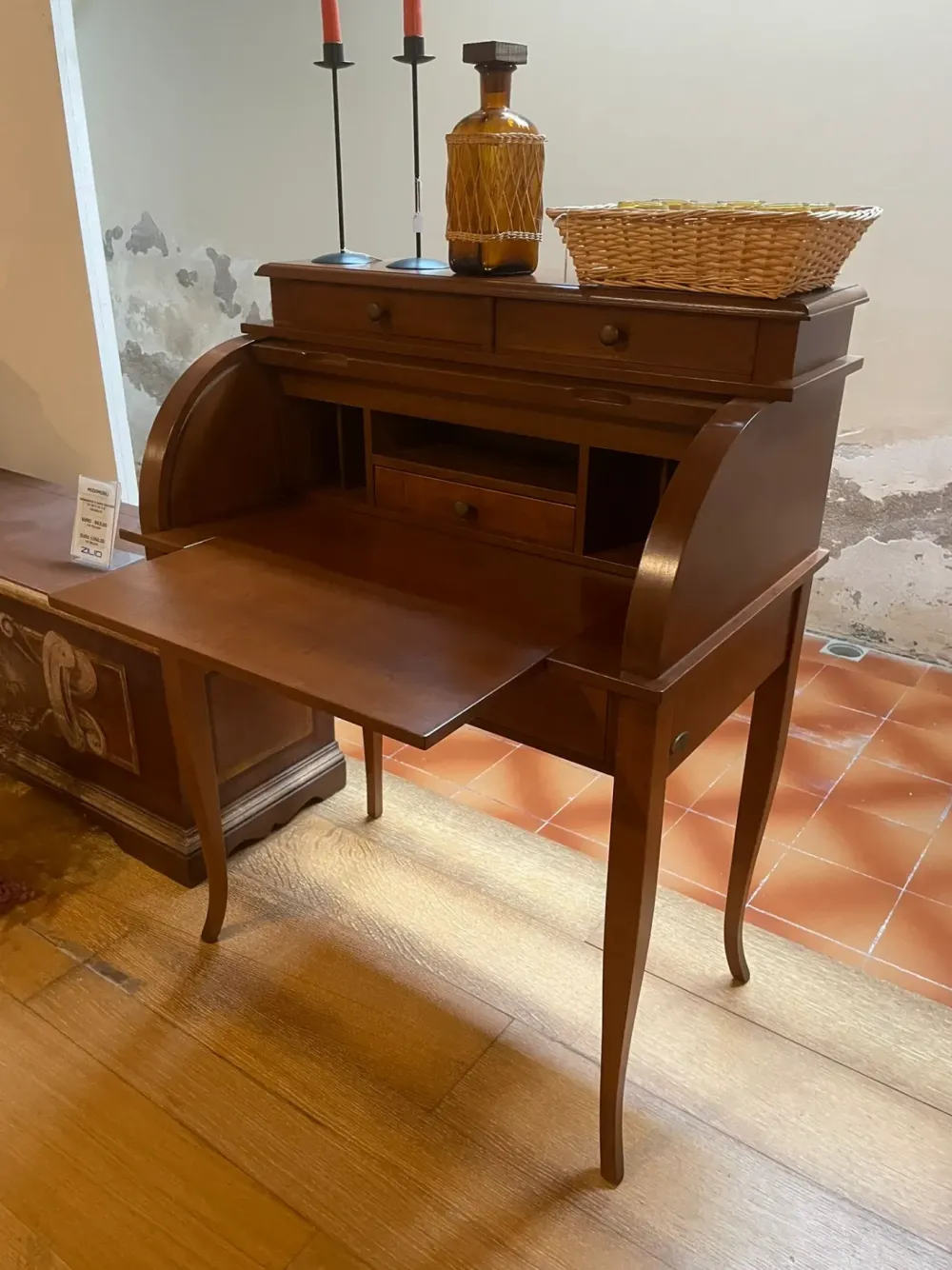 Clearance Prezzi ribassati per il tavolino classico Scrittoio legno di Tavolini