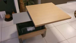 Prezzi ribassati per il tavolino moderno Joge di Tavolini