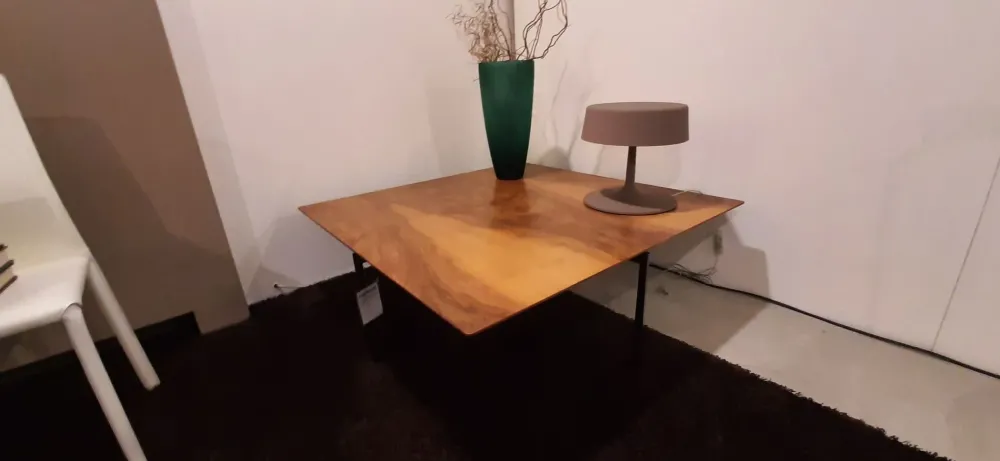 Prezzi ribassati per il tavolino moderno Normal di^Minotti Online