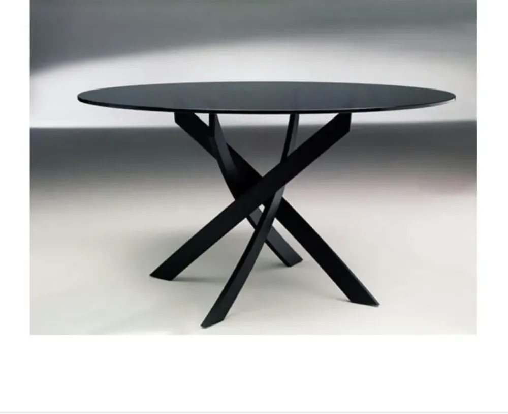 Discount Progettista interni: Tavolo Barone in vetro ellittico, offerta outlet. Tavoli