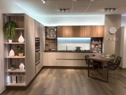 Veneta Cucine Richiedi il prezzo: cucina altri colori moderna Start time presa di in offerta- Cucine Ad Angolo|Cucine Moderne