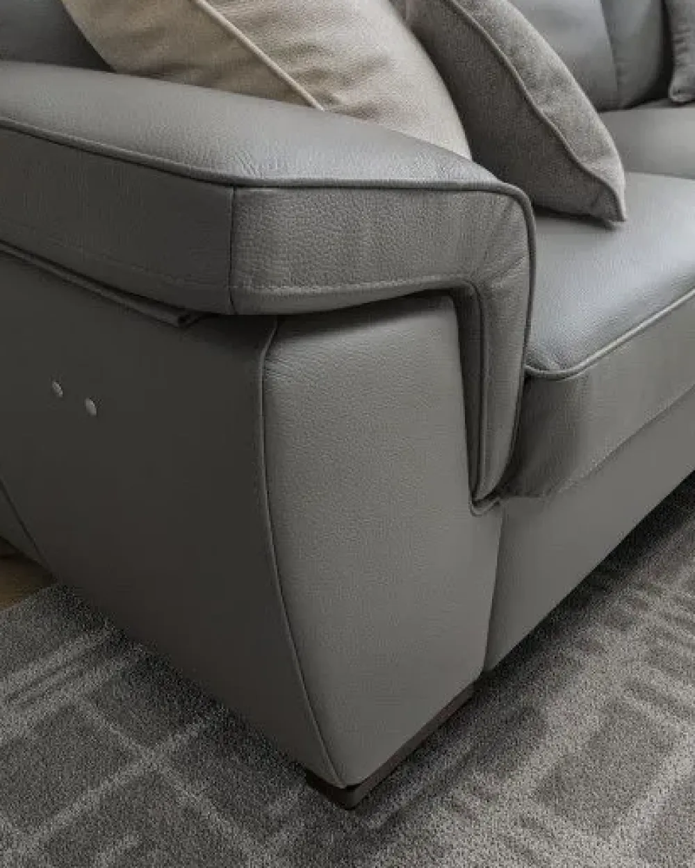 Online Richiedi il prezzo del divano Con penisola Hollis : inviaci la tua richiesta compilando il modulo Divani