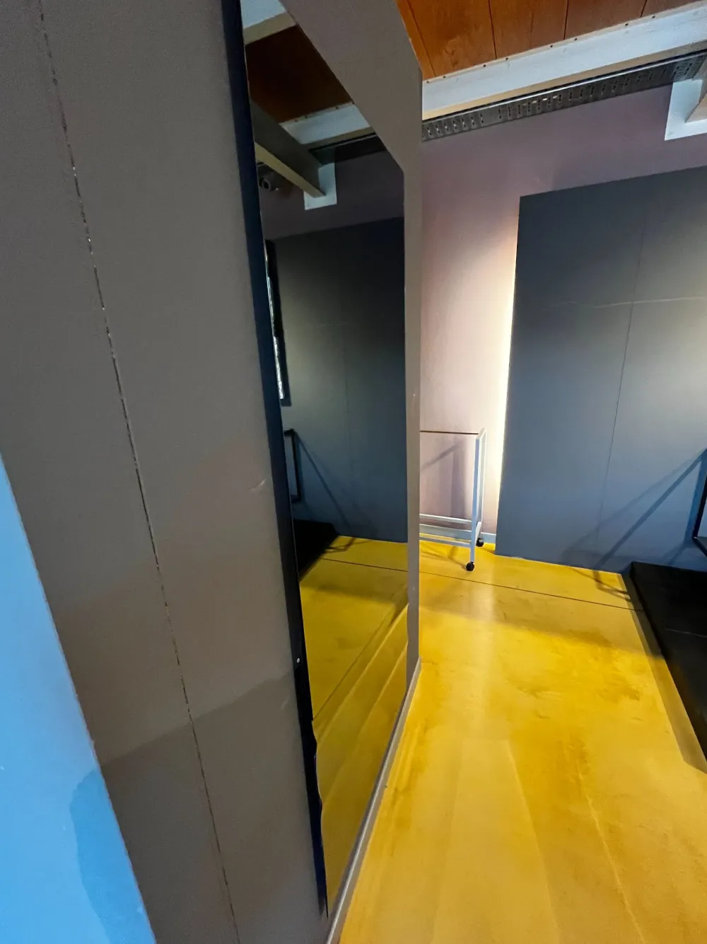 Target Point Richiedi il prezzo dello specchio modello Seth di- Specchiere