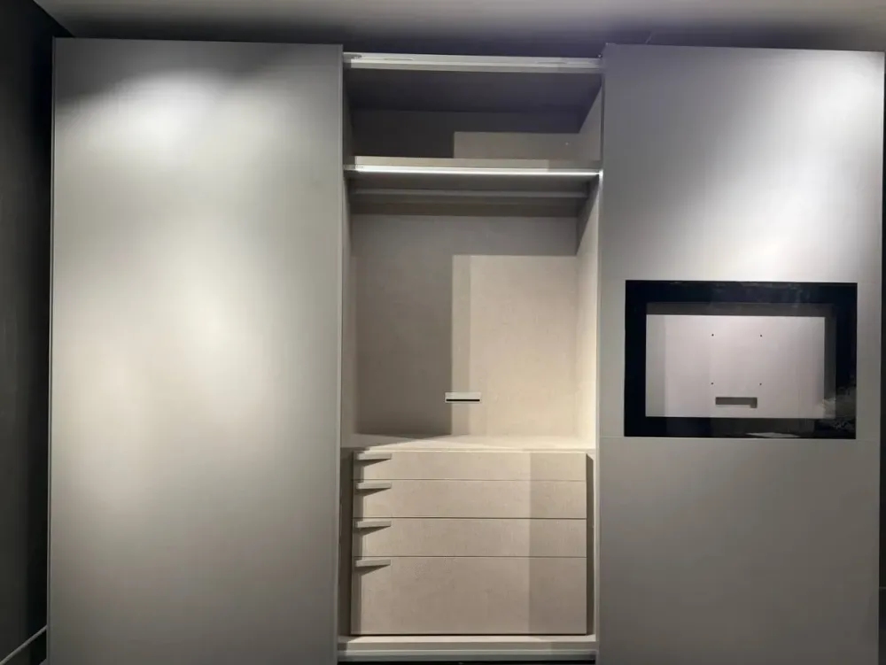 Alf Da Fre Richiedi ora il prezzo dell'armadio Contour di- Armadi