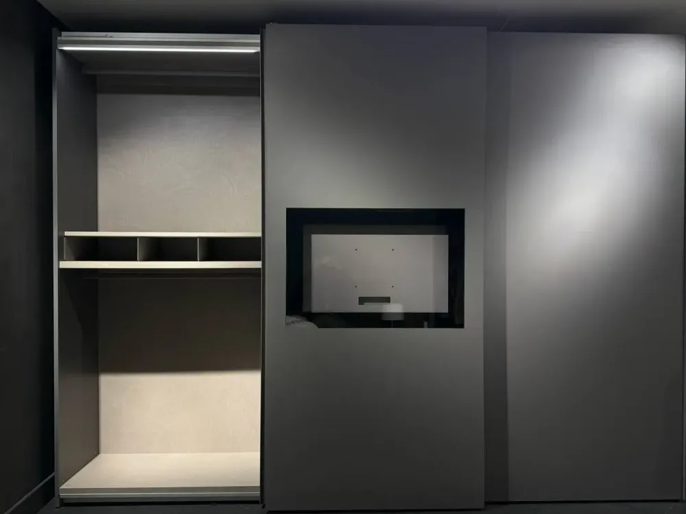 Alf Da Fre Richiedi ora il prezzo dell'armadio Contour di- Armadi