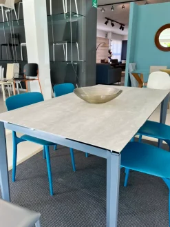 Richiedi ora il prezzo del tavolo Pentagon^Connubia Hot