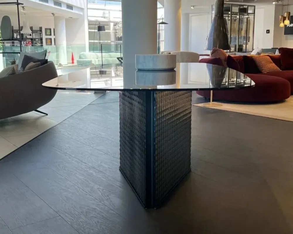 Richiedi ora il prezzo riservato del tavolo Bow^Tonelli Design Online