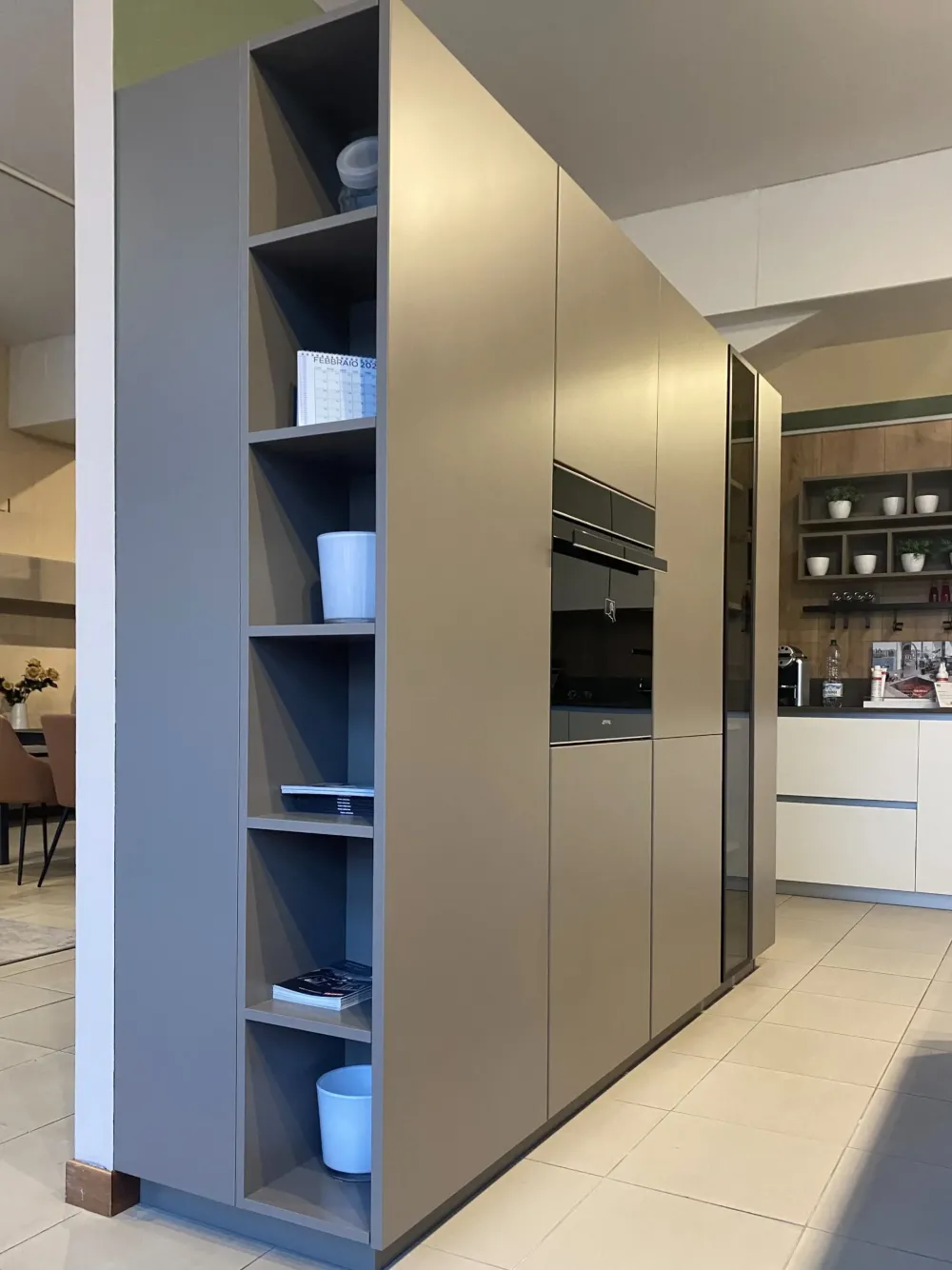 Outlet Scontata del 60%! Cucina ad isola in laccato opaco. Affrettati! Cucine Ad Isola|Cucine Moderne