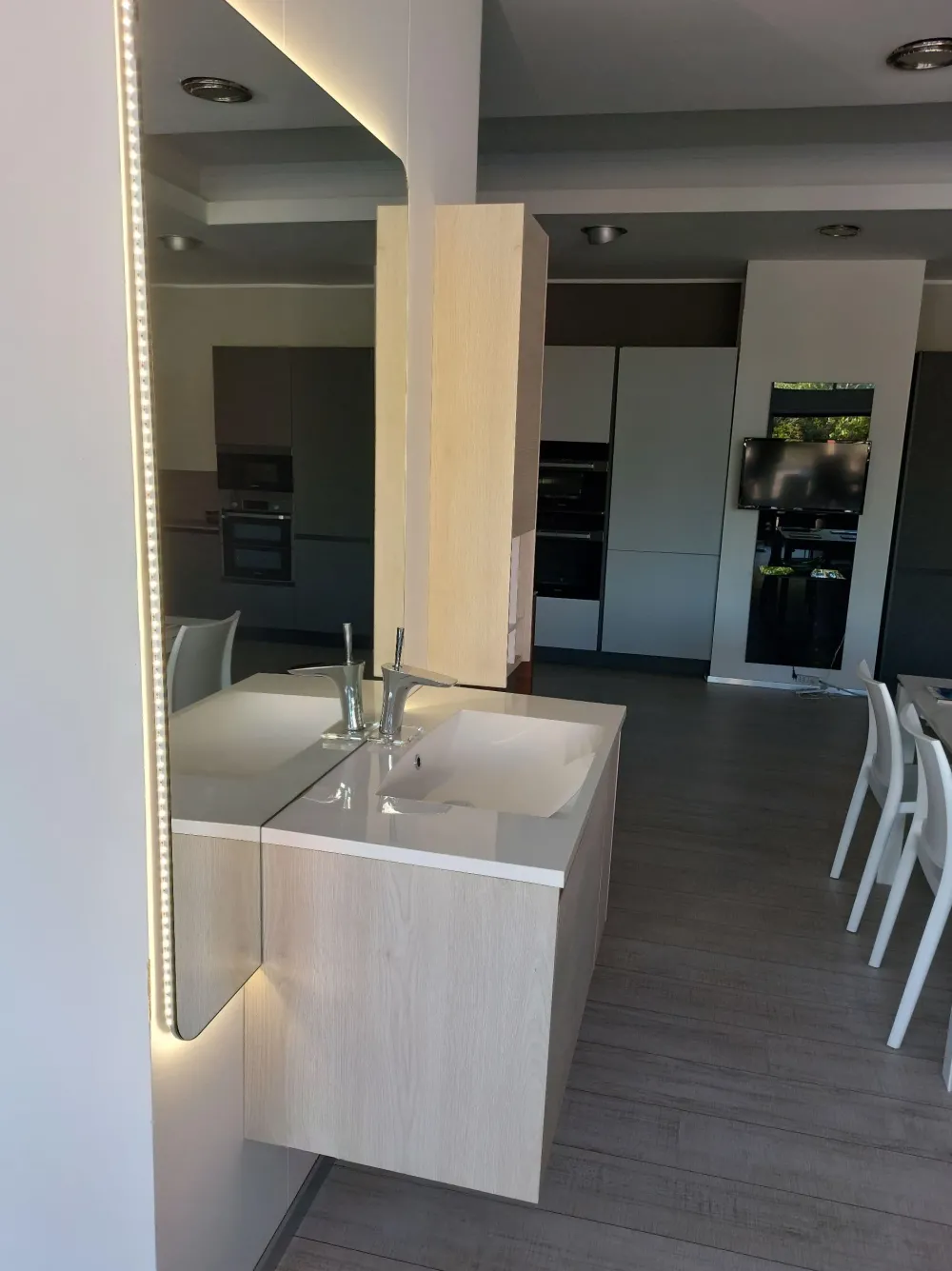 Scopri Ak: mobile bagno a prezzo Outlet. Design unico e di qualità!^Arcom Clearance