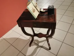 Best Scopri gli splendidi tavolini liberty in Offerta Outlet! Antiquariato