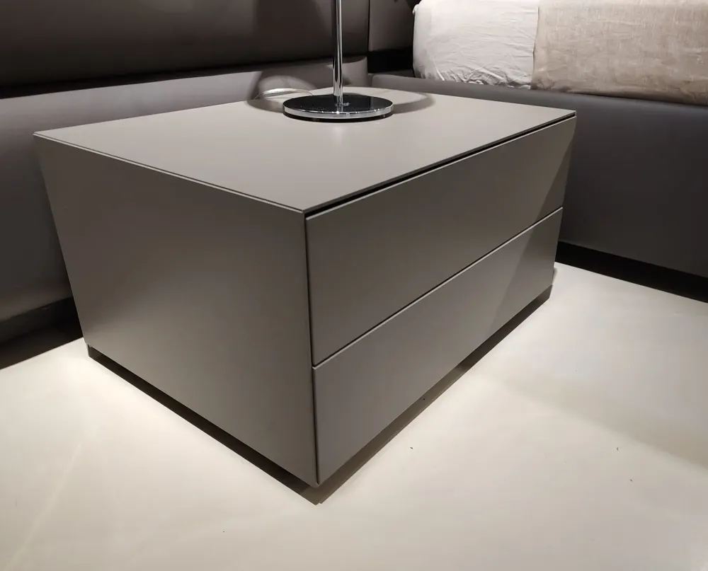 Sangiacomo Scopri il comodino Ecletto, laccato opaco a prezzo scontato!- Comodini