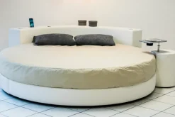 Artigianale Scopri il prezzo del letto Letto rotondo cristal nella fotografia- Letti