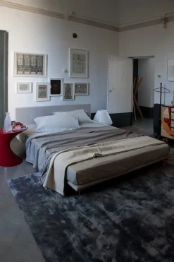 Scopri il prezzo riservato del letto Milano  nella fotografia^Zanotta Discount